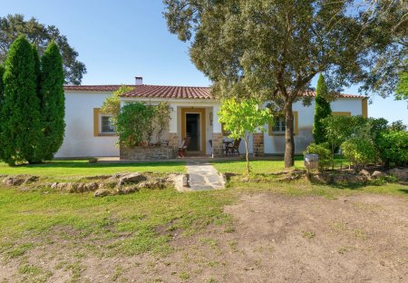 Villa in Herrera de Alcántara, Spain