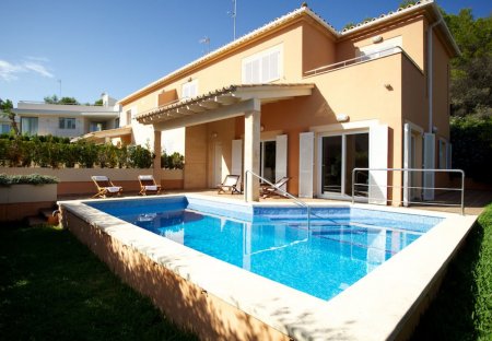 Villa in Alcanada, Majorca