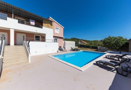 Villa in Primorski Dolac, Croatia