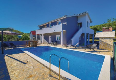 Villa in Primorski Dolac, Croatia