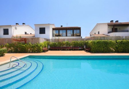 House in La Llosa, Spain
