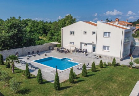 Villa in Nedešćina, Croatia