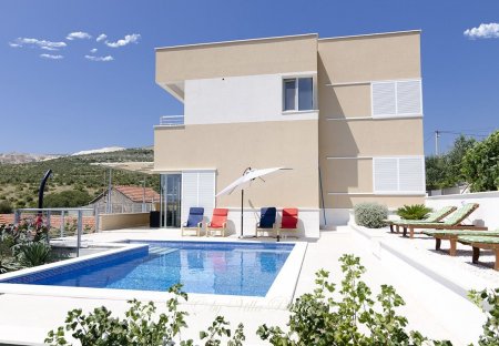 Villa in Plano, Croatia