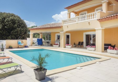 Villa in Valmascle, the South of France