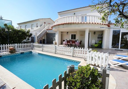 Villa in L'Ardiaca, Spain