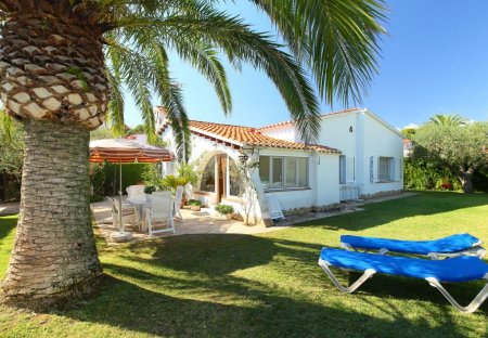 Villa in La Llosa, Spain