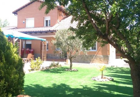 Villa in Urbanización Valle Grande, Spain