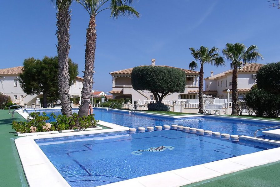 Apartment to rent in Cabo CerveraPlaya La Mata, Spain with swimming