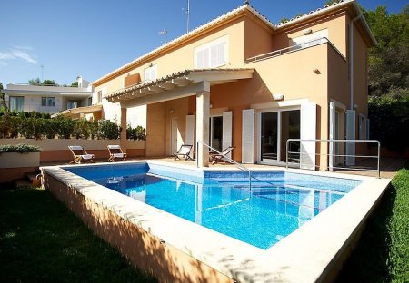 Chalet in Alcanada, Majorca