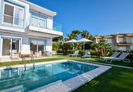 Villa in Platja d'Alcudia, Majorca