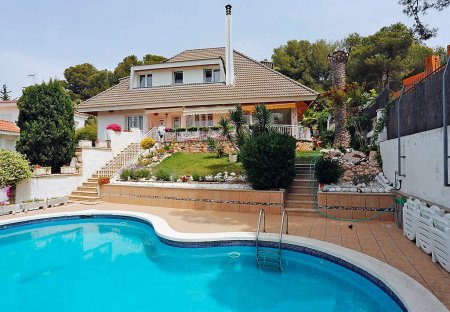Villa in La Móra, Spain