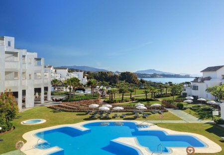 Apartment in Bahía Dorada, Spain