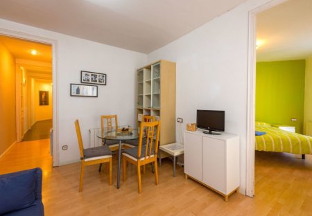 Apartment in El Camp D'En Grassot I Gràcia Nova, Spain