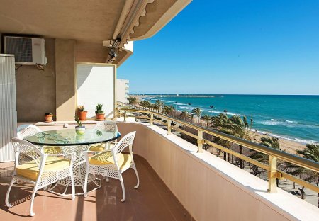 Apartment in La Platja de Calafell, Spain