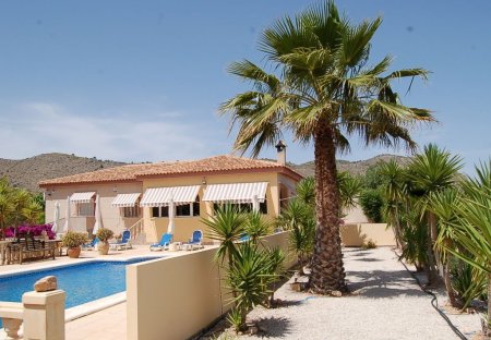 Villa in El Fondó de les Neus, Spain