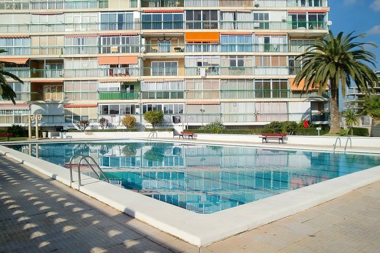 Apartment to rent in Alicante, Spain with swimming pool 243712