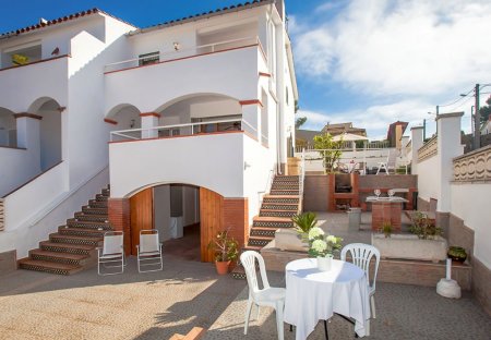 Villa in Les Roquetes, Spain