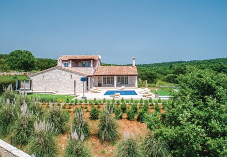 Villa in Krnica, Croatia