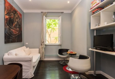 Apartment in Trastevere, Italy