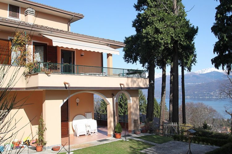 Apartment to rent in Stresa, Italy 244707