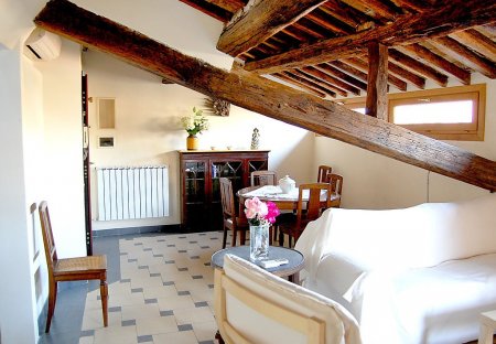 Apartment in Trastevere, Italy