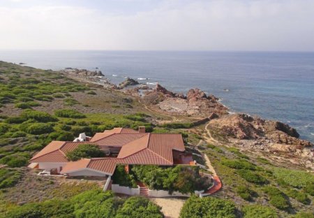 Villa in Portobello, Sardinia: