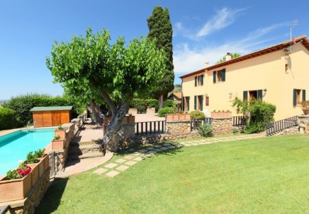 Villa in Marsiliana, Italy