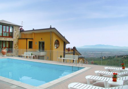 Apartment in San Baronto, Italy