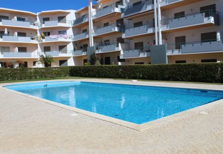 Apartment in Meia Praia, Algarve