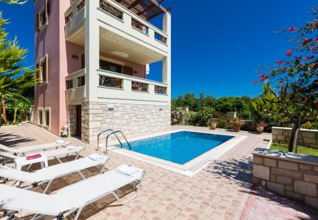 Villa in Adele, Crete