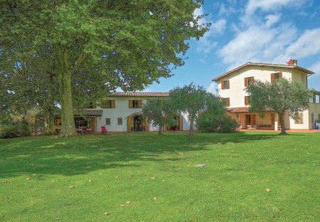 Villa in Pietrasanta, Italy