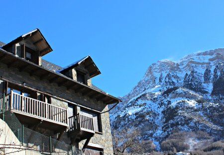 Villa in Hoz de Jaca, Spain