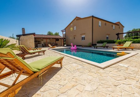 Villa in Galovac, Croatia