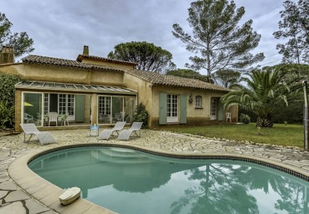 House in Saint-Raphaël, the South of France
