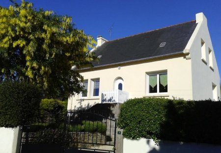 House in Lézardrieux, France