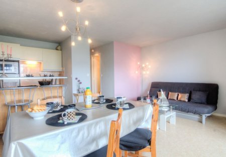 Apartment in Hors Agglomeration, France