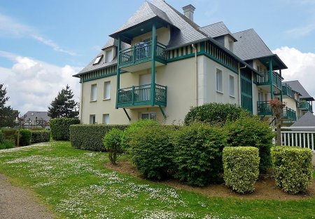 Apartment in Port-Gare, France