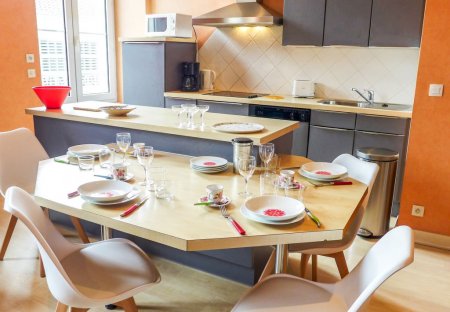 Apartment in Halles-Hurlague, France