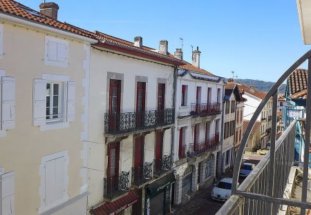 Apartment in Centre Ville-La Plage, France