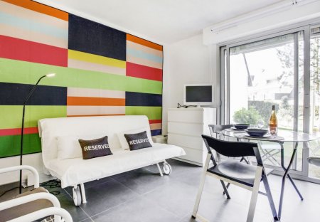 Apartment in Hors Agglomeration, France