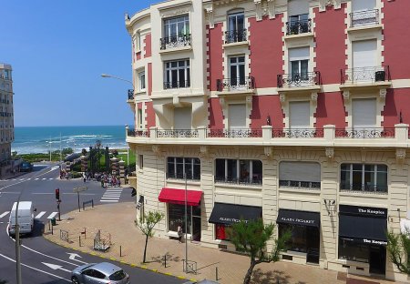 Apartment in Saint-Charles-Golf, France