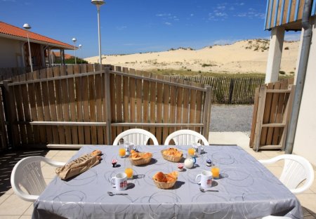 Villa in La Plage-Bourg1, France