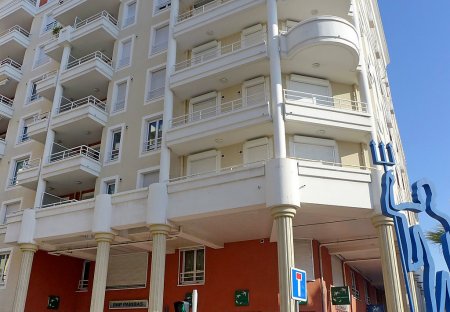 Apartment in Avenue de la Californie, the South of France