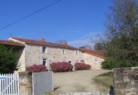 House in Saint-Laurent-de-la-Salle, France