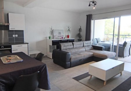 Apartment in Saint-Cyprien Peripherie, the South of France
