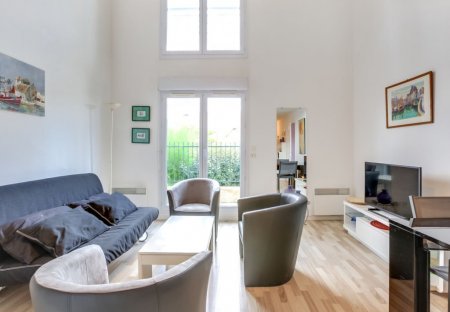 Apartment in Port-Gare, France