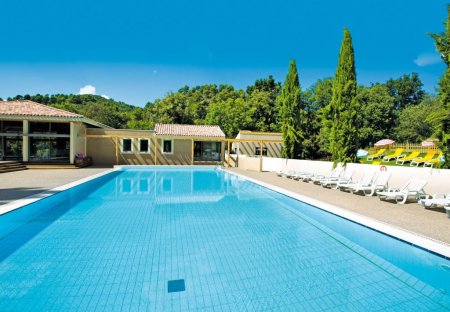 Apartment in Gréoux-les-Bains, the South of France