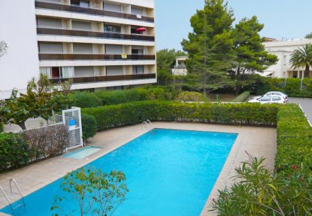 Apartment in Plage Centre, the South of France