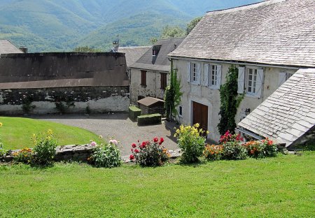 House in Buzan, the South of France