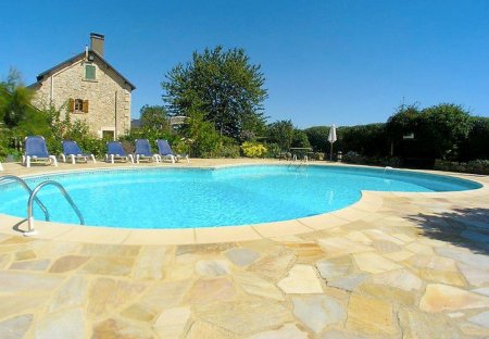 House in Saint-Georges-de-Noisné, France